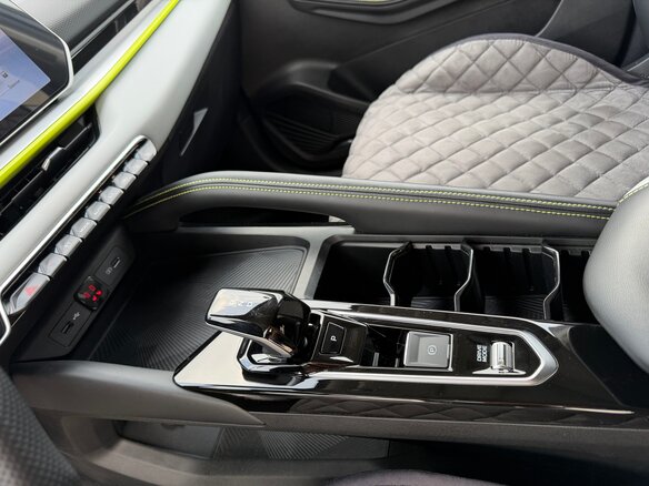 2023 Geely Binyue Cool, серый, 2070000 рублей - вид 24