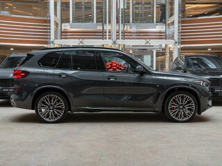 2026 BMW X5 40d IV (G05/G18) Рестайлинг, серый, 16990000 рублей, вид 5