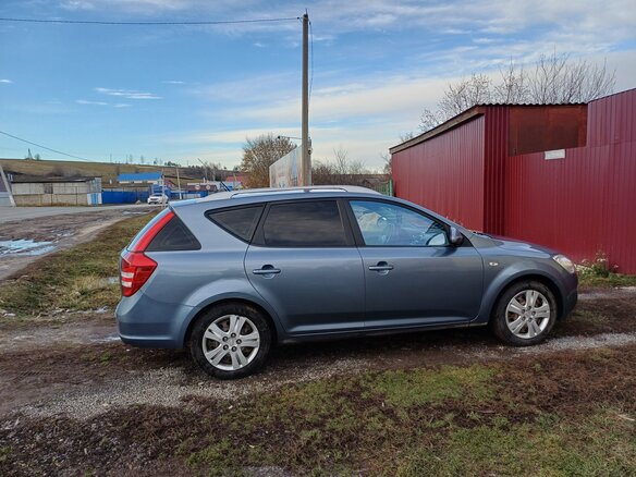2008 Kia Ceed I, синий, 520000 рублей - вид 2