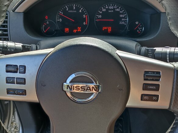 2012 Nissan Pathfinder III Рестайлинг, серый, 1850000 рублей - вид 7