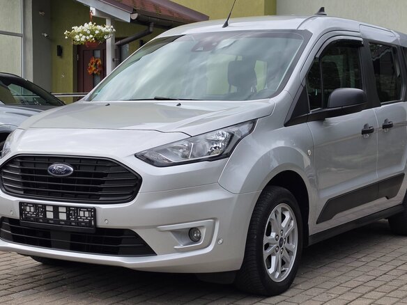 2022 Ford Tourneo Connect Grand II Рестайлинг, серебристый, 1950000 рублей - вид 2