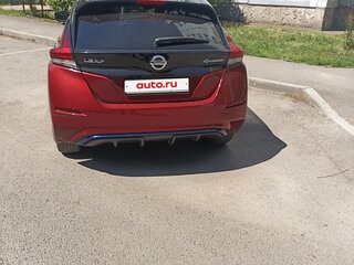 2019 Nissan Leaf II (ZE1), красный, 2550000 рублей, вид 2