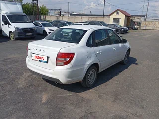 2024 Lada (ВАЗ) Granta I Рестайлинг, белый, 498015 рублей, вид 3