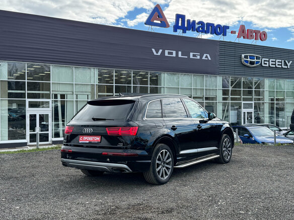 2017 Audi Q7 II (4M), чёрный - вид 4
