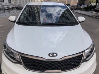 2015 Kia Rio III Рестайлинг, белый, 1070000 рублей, вид 2