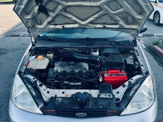2001 Ford Focus I (North America), серебристый, 190000 рублей, вид 2