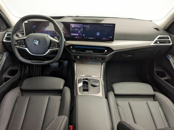 2025 BMW 3 серии 320i VII (G2x) Рестайлинг 2, синий, 5780000 рублей - вид 6