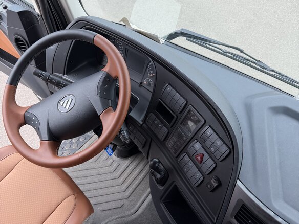 2023 Foton Auman EST A, чёрный, 6570000 рублей - вид 14
