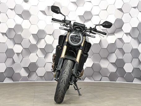 2025 Honda CB 650R, серый, 1099000 рублей, вид 5