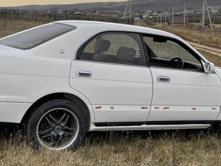1993 Toyota Crown IX (S140), белый, 395000 рублей, вид 3