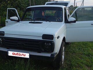 2014 Lada (ВАЗ) 2121 (4x4) I Рестайлинг, белый, 500000 рублей, вид 3