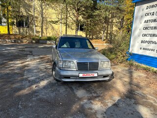 1993 Mercedes-Benz W124 200, серебристый, 630000 рублей, вид 1