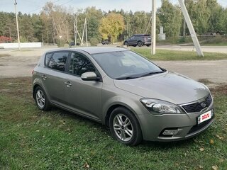 2010 Kia Ceed I Рестайлинг, серебристый, 610000 рублей, вид 3