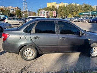 2017 Lada (ВАЗ) Granta I, серебристый, 420000 рублей, вид 2