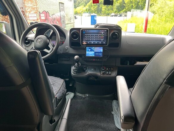 2020 Mercedes-Benz Sprinter, серебристый, 8300000 рублей - вид 13