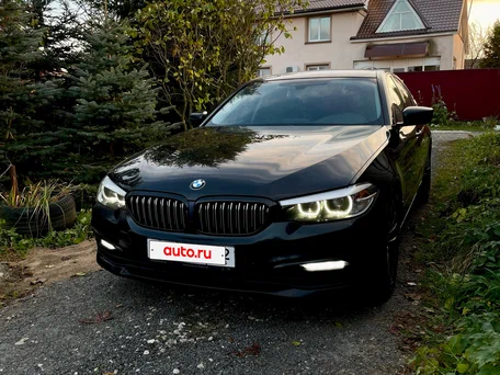 2017 BMW 5 серии 520d xDrive VII (G30/G31/G38), чёрный, 2650000 рублей, вид 1