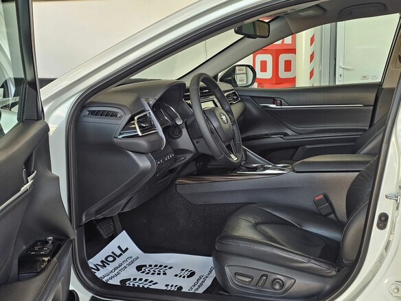 2019 Toyota Camry VIII (XV70), белый, 2530000 рублей - вид 9