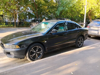 1999 Mitsubishi Galant VIII Рестайлинг, чёрный, 200000 рублей, вид 3