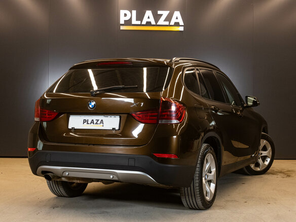 2012 BMW X1 18i I (E84), коричневый, 1050000 рублей - вид 2