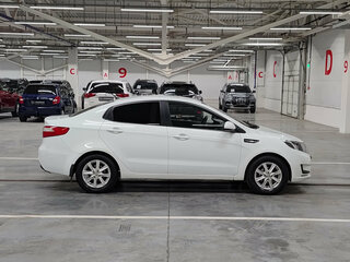 2012 Kia Rio III, белый, 590000 рублей, вид 4