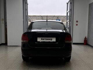 2014 Volkswagen Polo V, чёрный, 560000 рублей, вид 3
