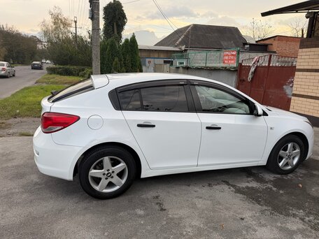 2012 Chevrolet Cruze I Рестайлинг, белый, 710000 рублей, вид 4