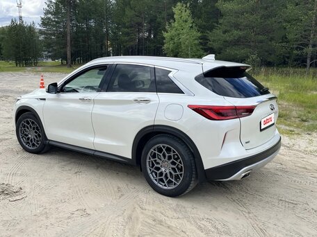 2019 Infiniti QX50 II, белый, 3300000 рублей, вид 3