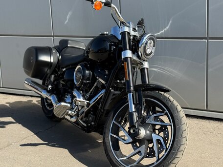 2018 Harley-Davidson Sport Glide, чёрный, 1400000 рублей, вид 2