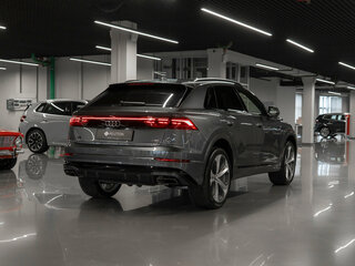 2025 Audi Q8 55 TFSI I (4M) Рестайлинг, серый, 14450000 рублей, вид 5