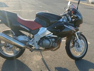 Yamaha SZR 660