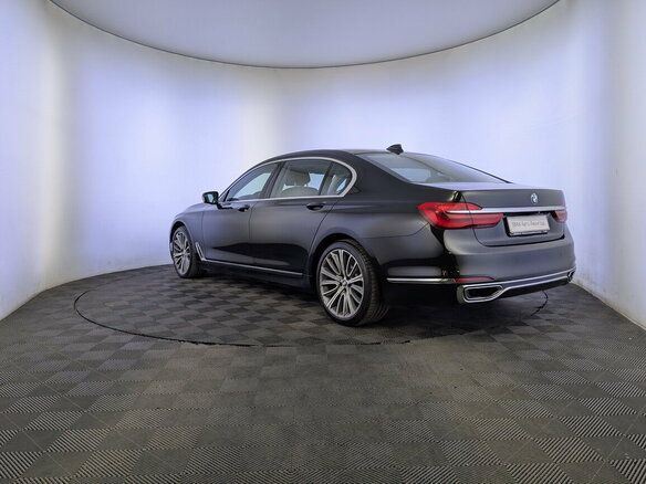 2016 BMW 7 серии Long 730Ld xDrive VI (G11/G12), чёрный, 2950000 рублей - вид 6