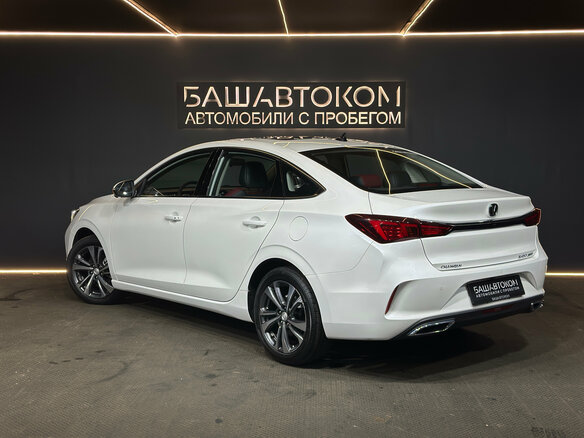 2024 Changan Eado Plus I, белый, 1800000 рублей - вид 5
