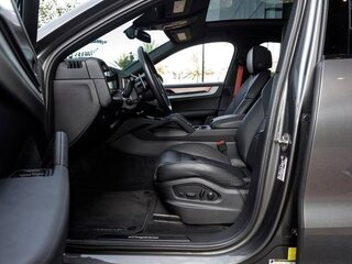 2024 Porsche Cayenne Coupé III Рестайлинг, серый, 11907124 рублей, вид 5