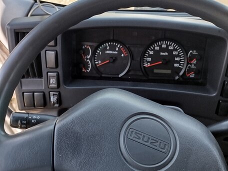 2017 Isuzu Forward (F-Series), белый, 2890000 рублей, вид 5