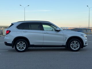 2017 BMW X5 25d III (F15), белый, 3597000 рублей, вид 4