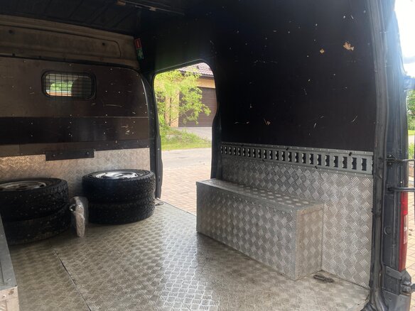 2011 Ford Transit, серый, 1300000 рублей - вид 11