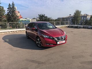 2018 Nissan Leaf II (ZE1), красный, 1900000 рублей, вид 2