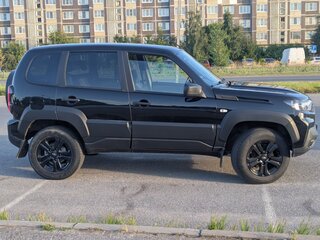2023 Lada (ВАЗ) Niva Travel I, чёрный, 950000 рублей, вид 4