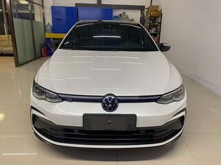 2022 Volkswagen Golf VIII, белый, 1680000 рублей, вид 3