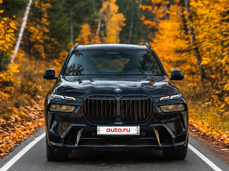 2022 BMW X7 40i I (G07) Рестайлинг, чёрный, 9100000 рублей, вид 1