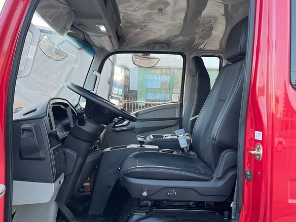 2026 Sinotruk Howo 4X2, красный, 6600000 рублей - вид 14