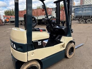 2006 Toyota 7F, серебристый, 890000 рублей, вид 3