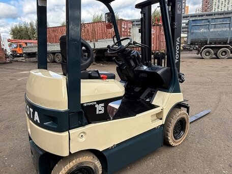 2006 Toyota 7F, серебристый, 890000 рублей, вид 3