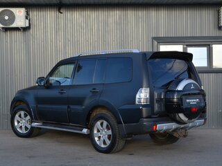 2007 Mitsubishi Pajero IV, чёрный, 1249888 рублей, вид 4