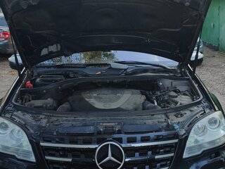 2009 Mercedes-Benz M-Класс 350 II (W164) Рестайлинг, чёрный, 950000 рублей, вид 4
