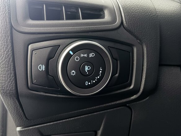 2017 Ford Focus III Рестайлинг, белый, 1190000 рублей - вид 20