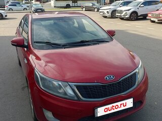 2012 Kia Rio 5-speed III, красный, 600000 рублей, вид 4