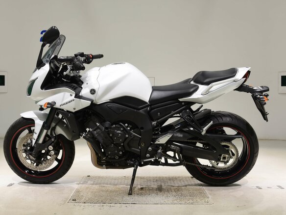 2010 Yamaha FZ1, белый - вид 5