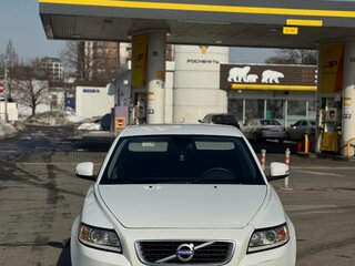 2011 Volvo S40 II Рестайлинг, белый, 550000 рублей, вид 3