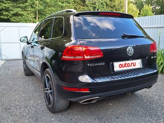 2010 Volkswagen Touareg II, чёрный, 1750000 рублей, вид 4